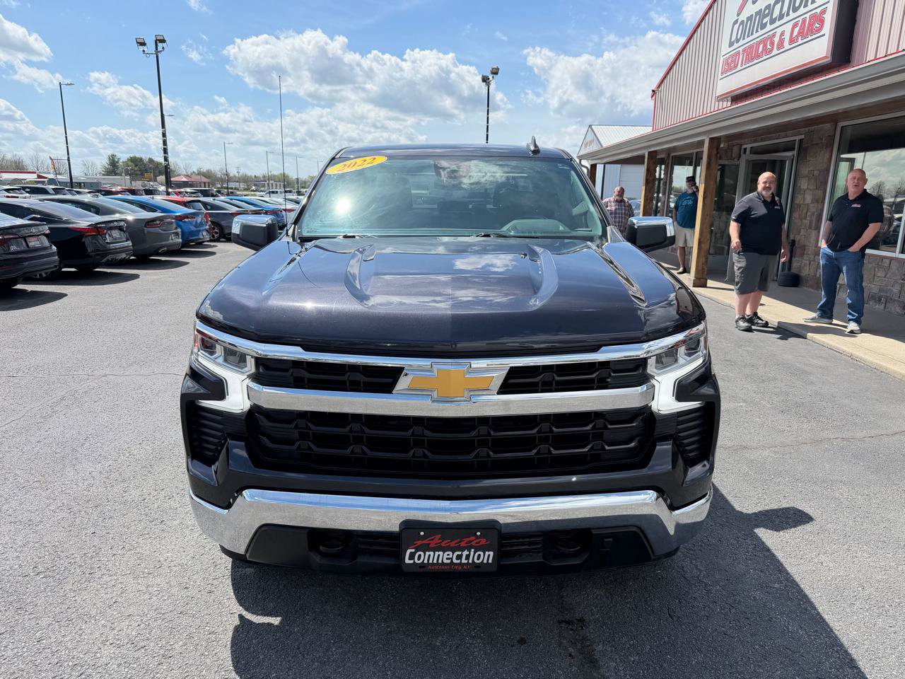 Used 2022 Chevrolet Silverado 1500 LT AWD/4WD image 10