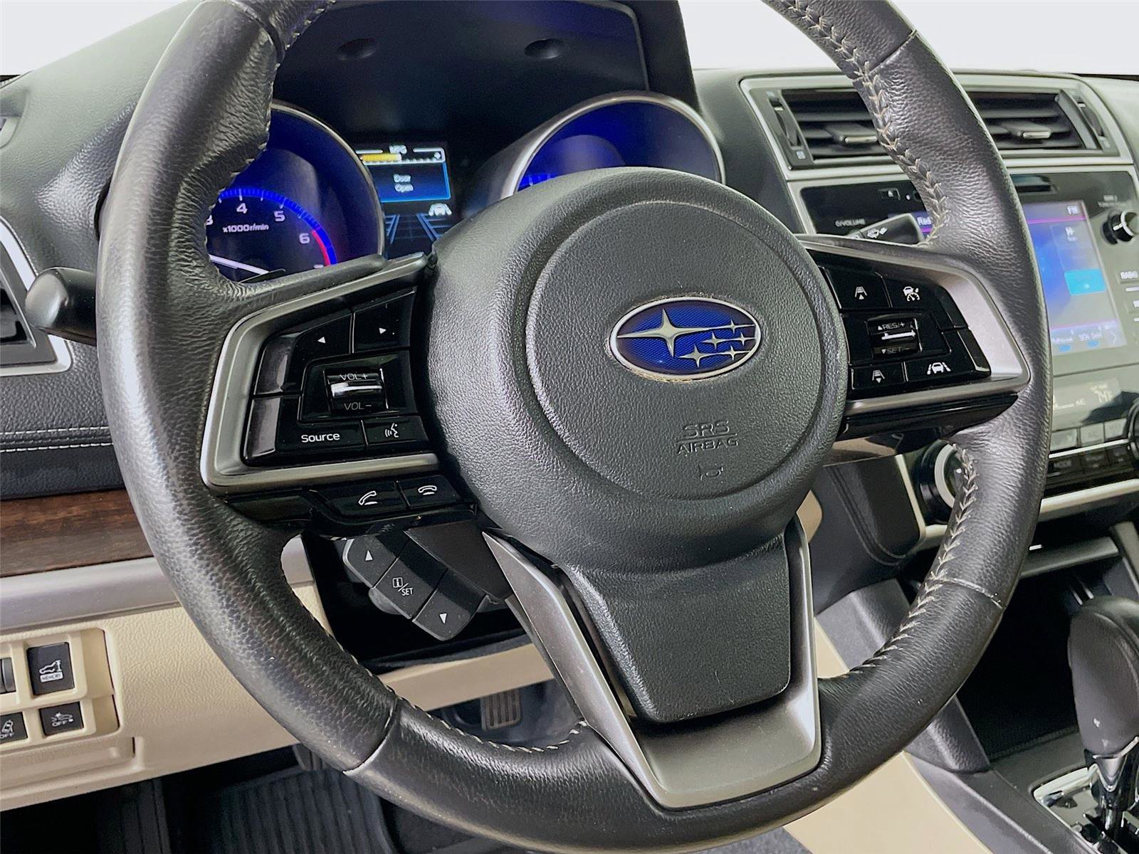 Used 2019 Subaru Outback 2.5i Limited AWD/4WD image 14