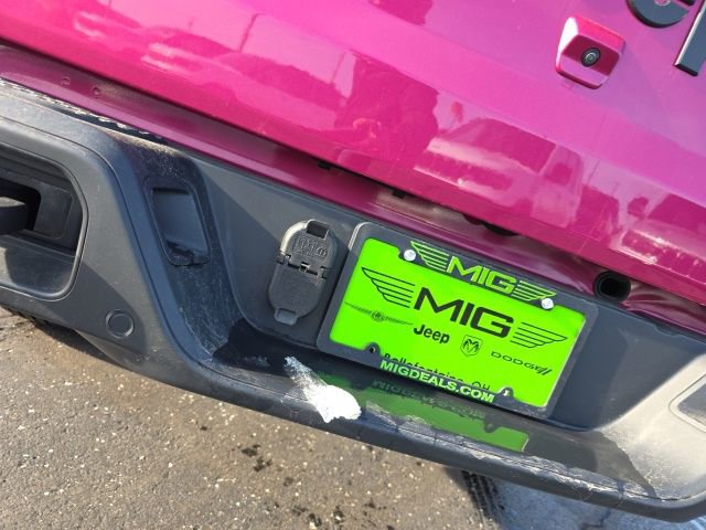 Used 2024 Jeep Gladiator Sport image 6