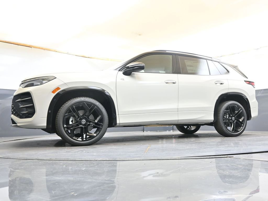 New 2026 Volkswagen Tiguan SE R-Line AWD/4WD image 30