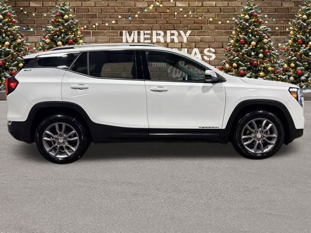 Used 2023 GMC Terrain SLT image 7