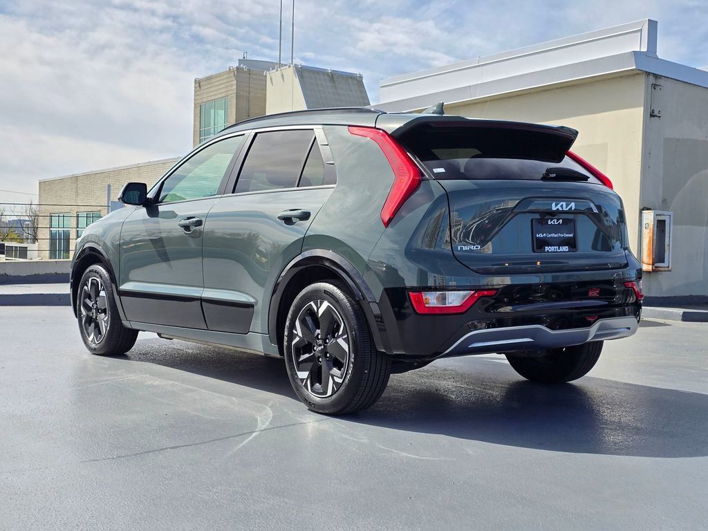 Used 2023 Kia Niro Wind w/ Wind Preserve Package FWD image 7