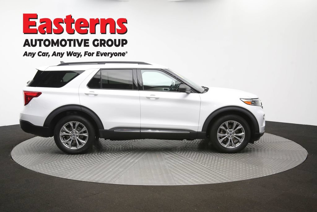 Used 2022 Ford Explorer XLT w/ Equipment Group 202A AWD/4WD image 48