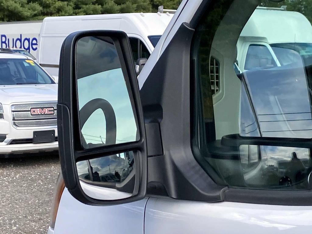 Used 2023 Ford Transit 250 Medium Roof w/ Load Area Protection Package RWD image 27