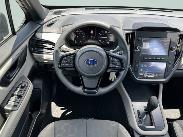 Used 2025 Subaru Forester AWD/4WD image 13