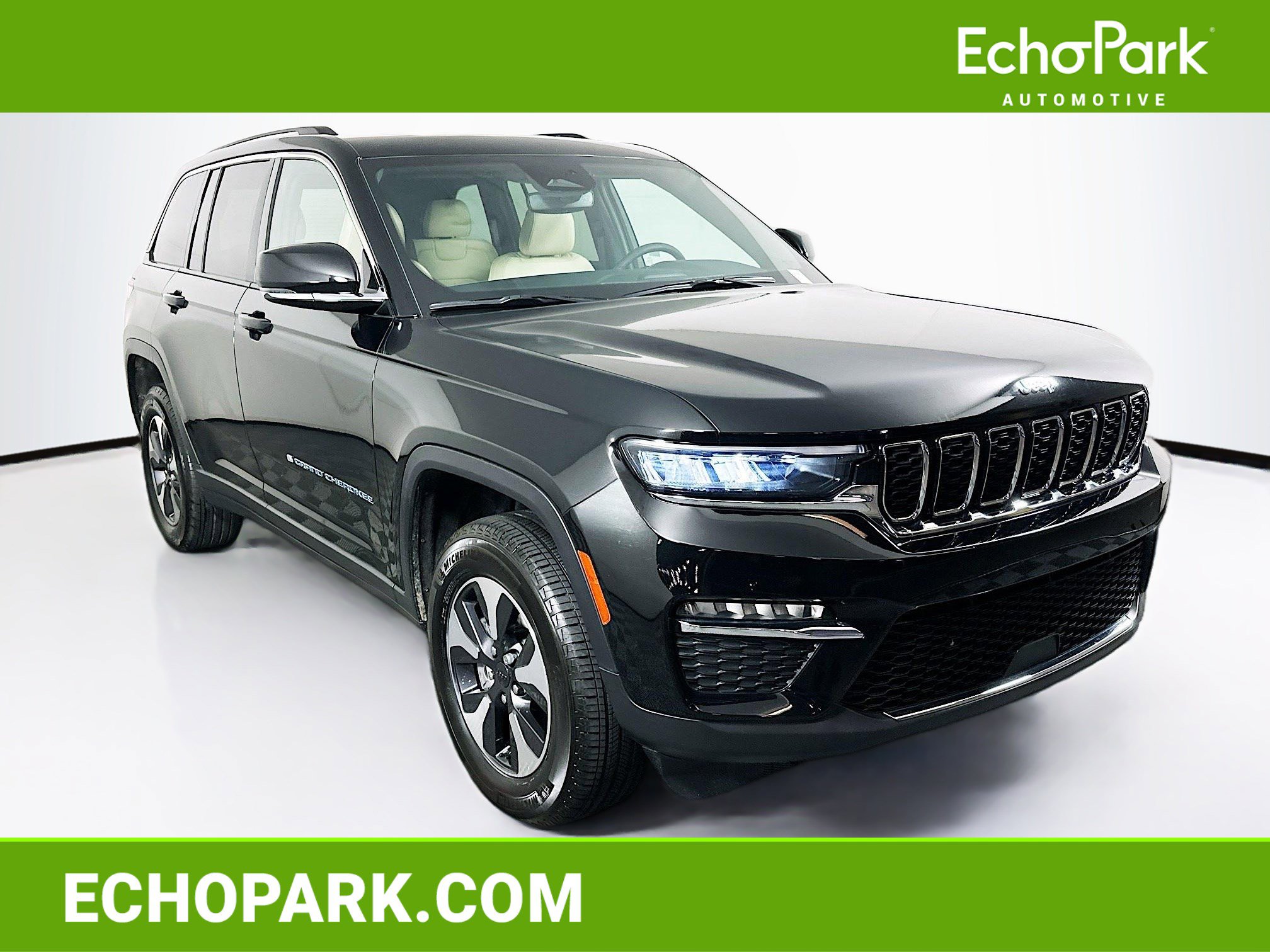 Used 2023 Jeep Grand Cherokee 4WD 4xe image 1