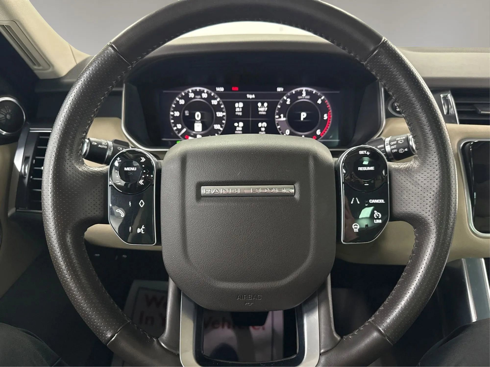 Used 2018 Land Rover Range Rover Sport SE image 18