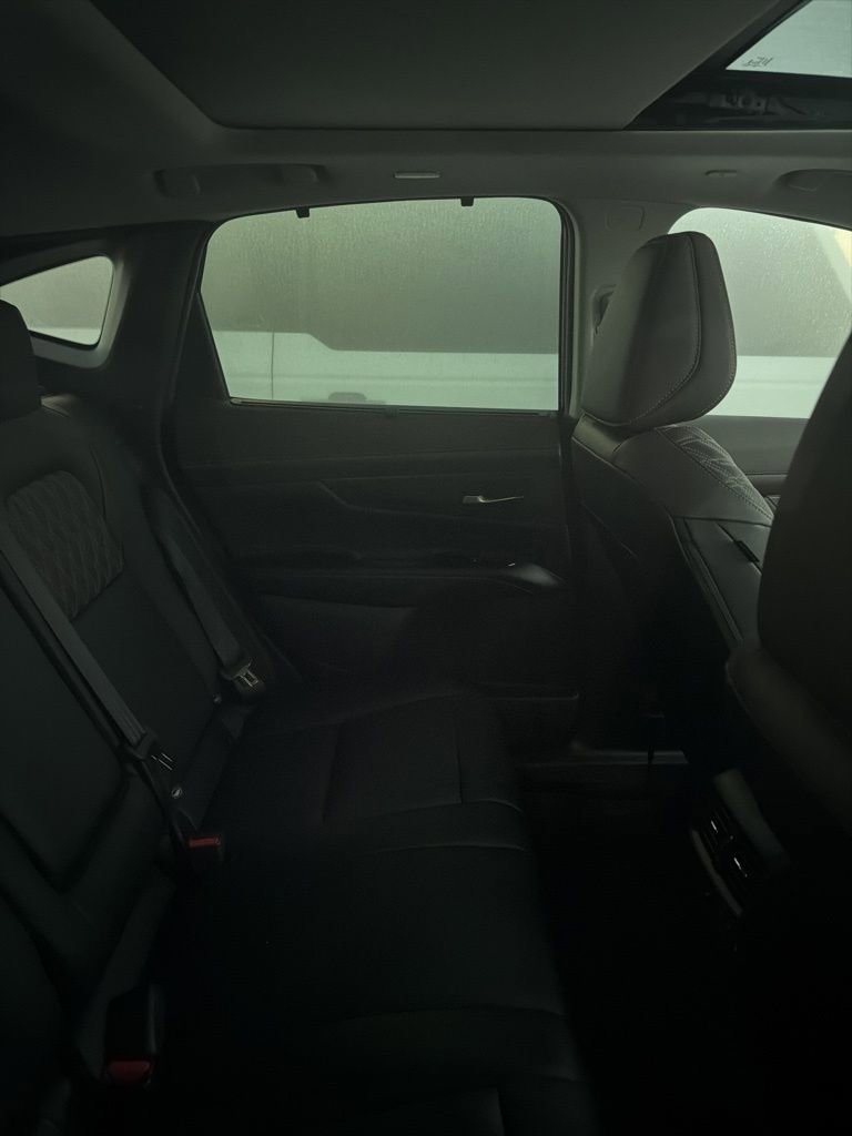 Used 2025 Nissan Murano Platinum w/ Cargo Package image 9