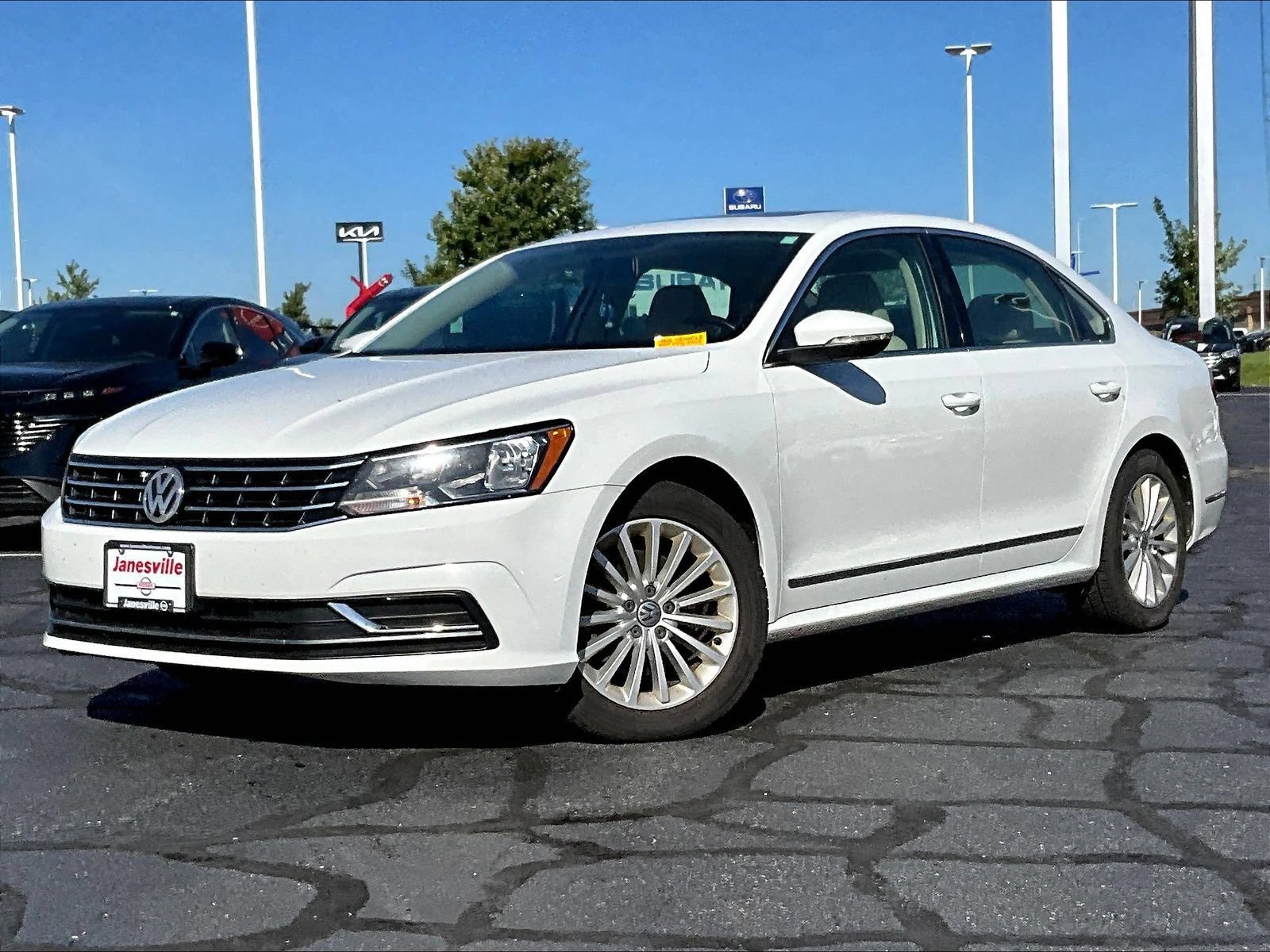 Used 2017 Volkswagen Passat 1.8T SE FWD image 2
