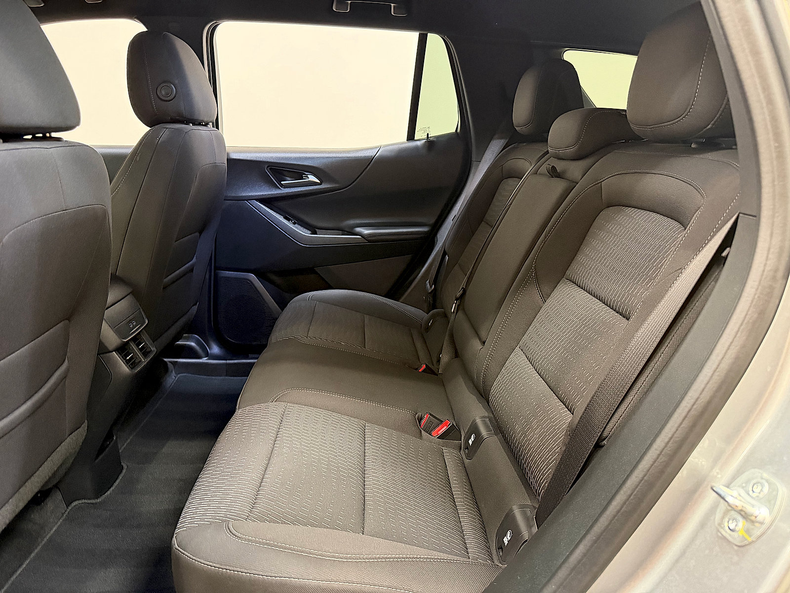 Used 2026 Chevrolet Equinox LT FWD image 15