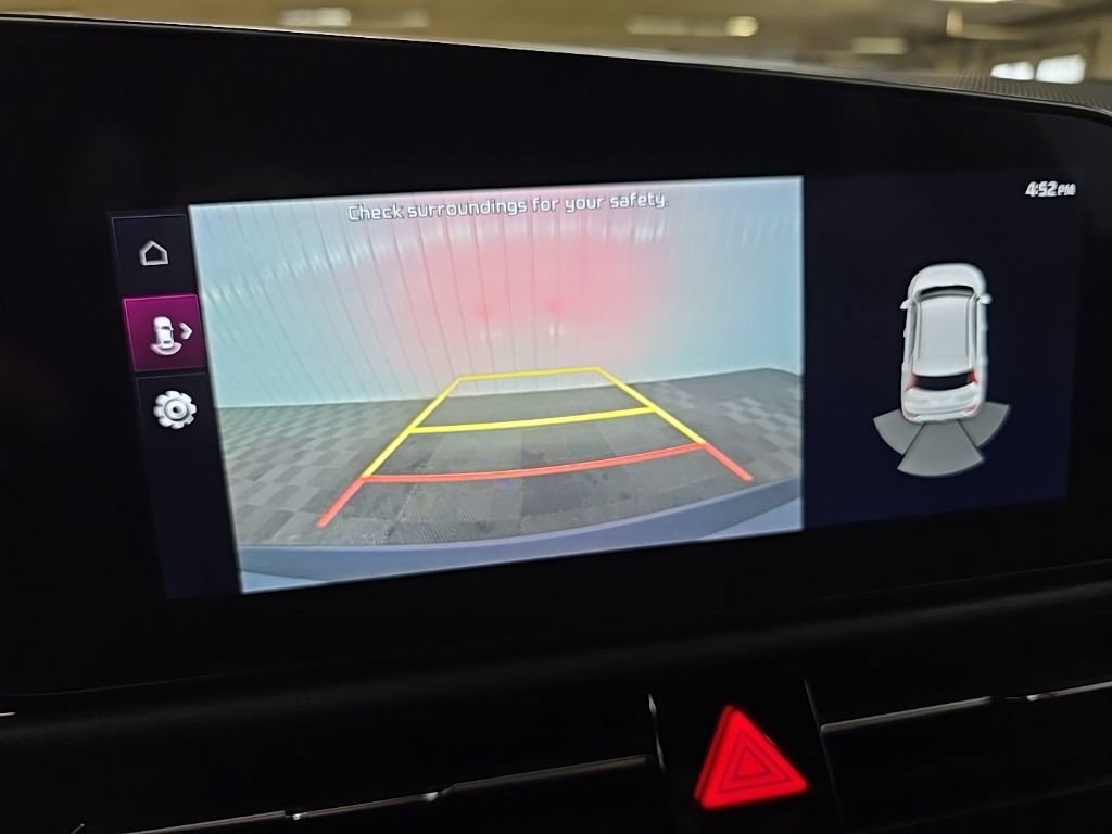 Used 2023 Kia Niro EX FWD image 23