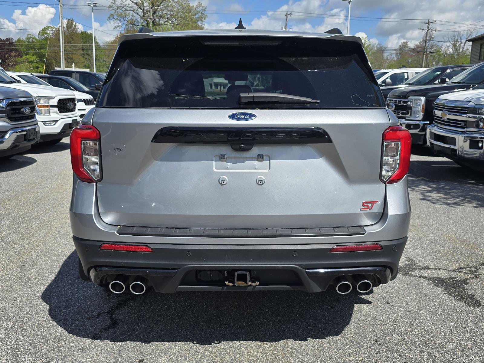 Used 2023 Ford Explorer ST AWD/4WD image 4
