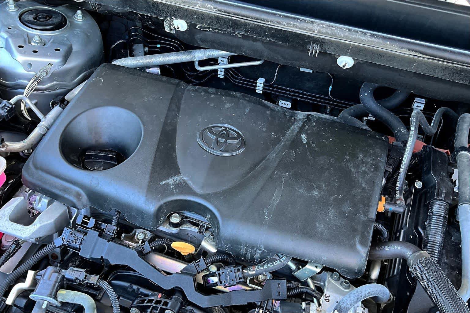 Used 2022 Toyota RAV4 XSE AWD/4WD image 31