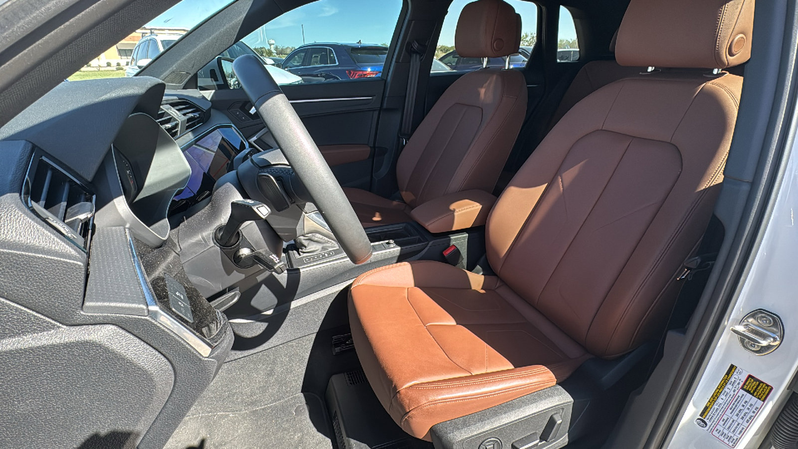 Used 2025 Audi Q3 2.0T Premium Plus w/ Premium Plus Package image 14