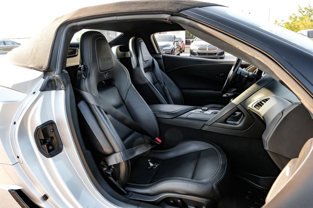 Used 2018 Chevrolet Corvette Z06 RWD image 37