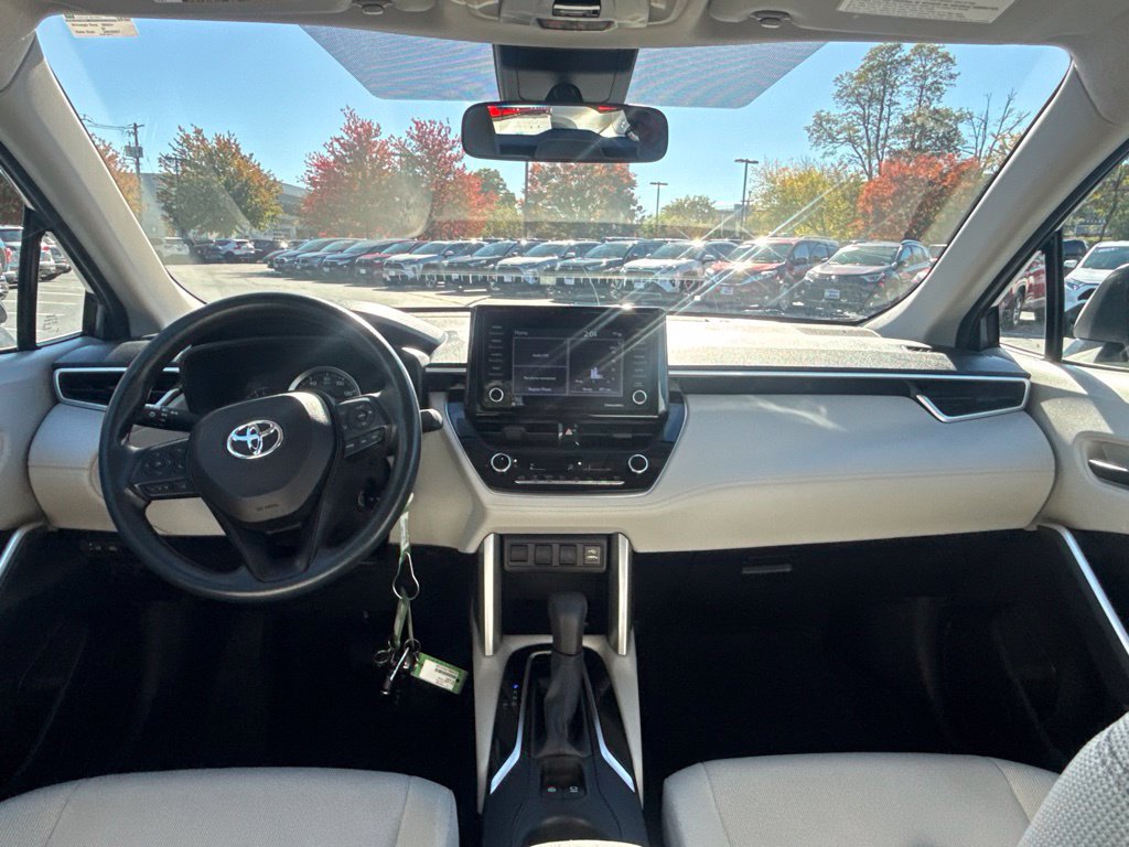 Used 2022 Toyota Corolla Cross L AWD/4WD image 20