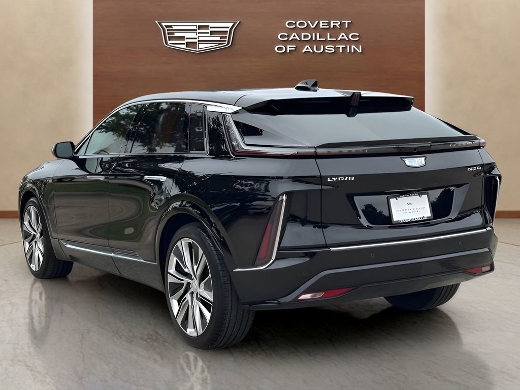 Certified 2025 Cadillac Lyriq Luxury w/ LPO, Floor Liner Package AWD/4WD image 5