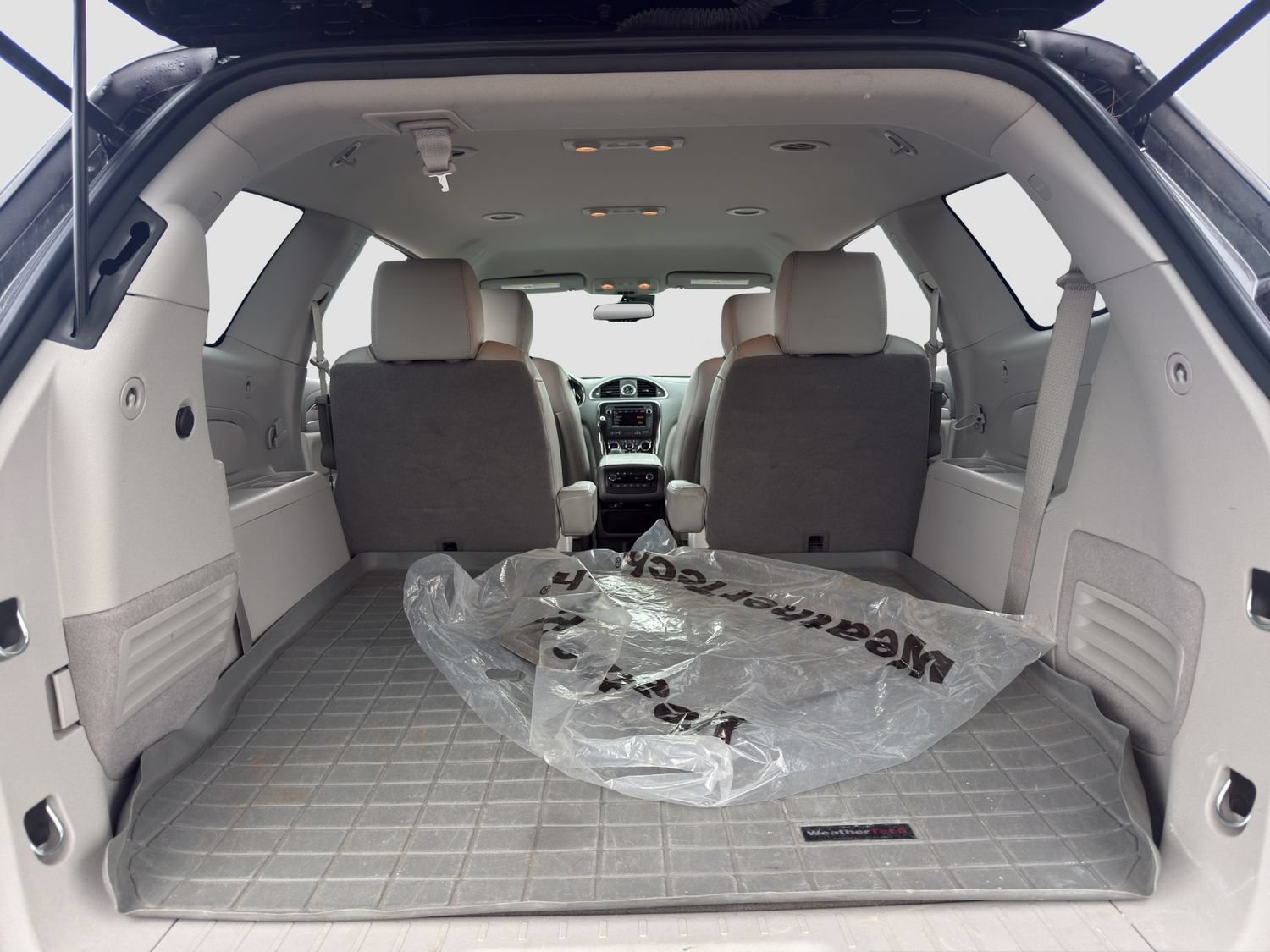 Used 2017 Buick Enclave Premium AWD/4WD image 28