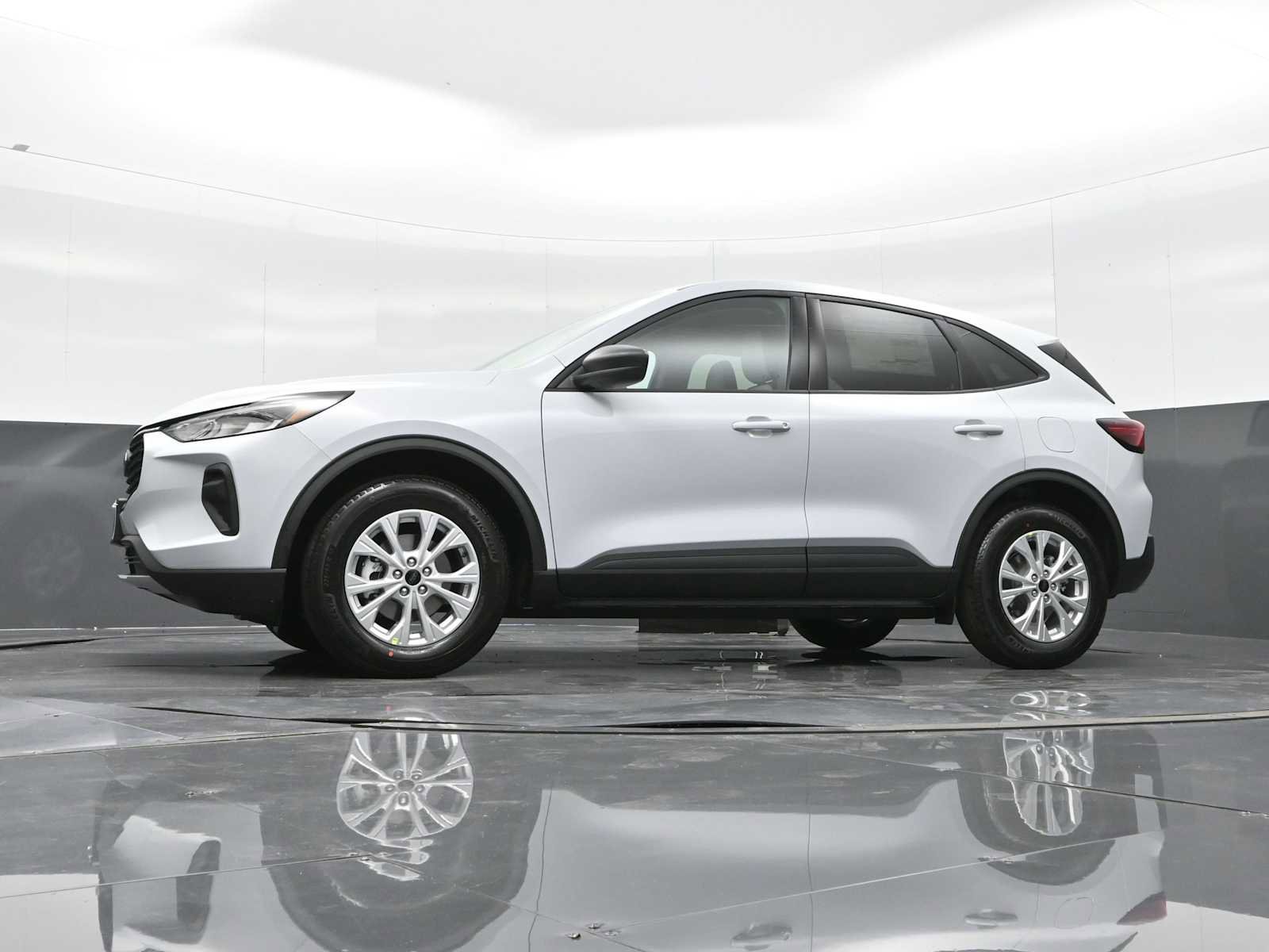 New 2025 Ford Escape Active w/ Cold Weather Package image 27