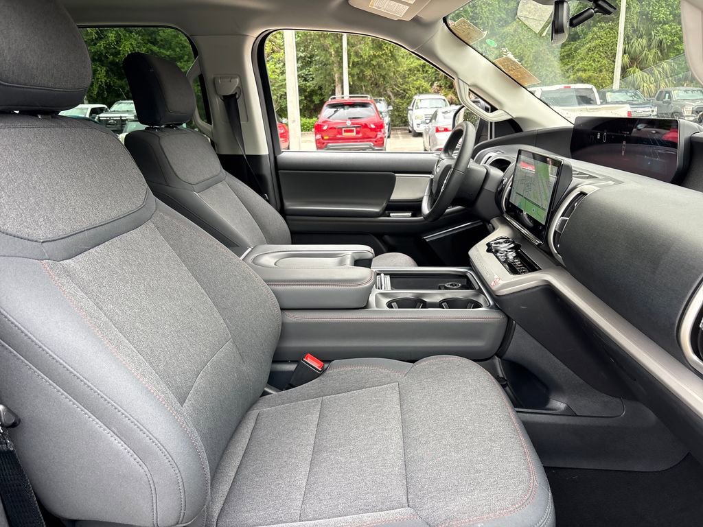 Used 2025 Ford Expedition Active RWD image 26