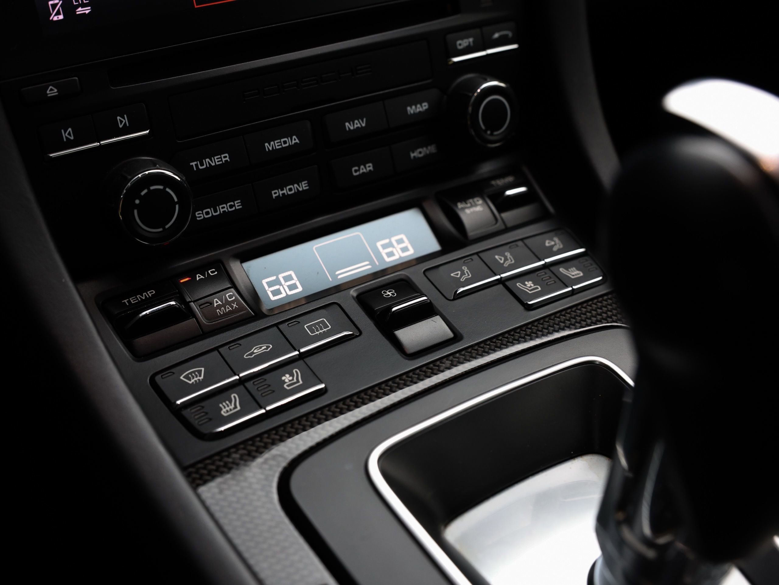 Used 2019 Porsche 911 Carrera 4 image 4