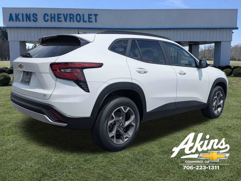 New 2026 Chevrolet Trax LT w/ LT Convenience Package FWD image 4