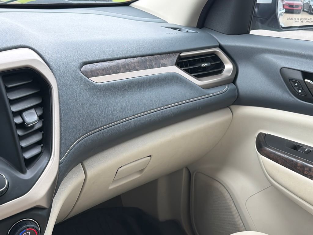 Used 2023 GMC Acadia Denali w/ Denali Ultimate Package FWD image 24