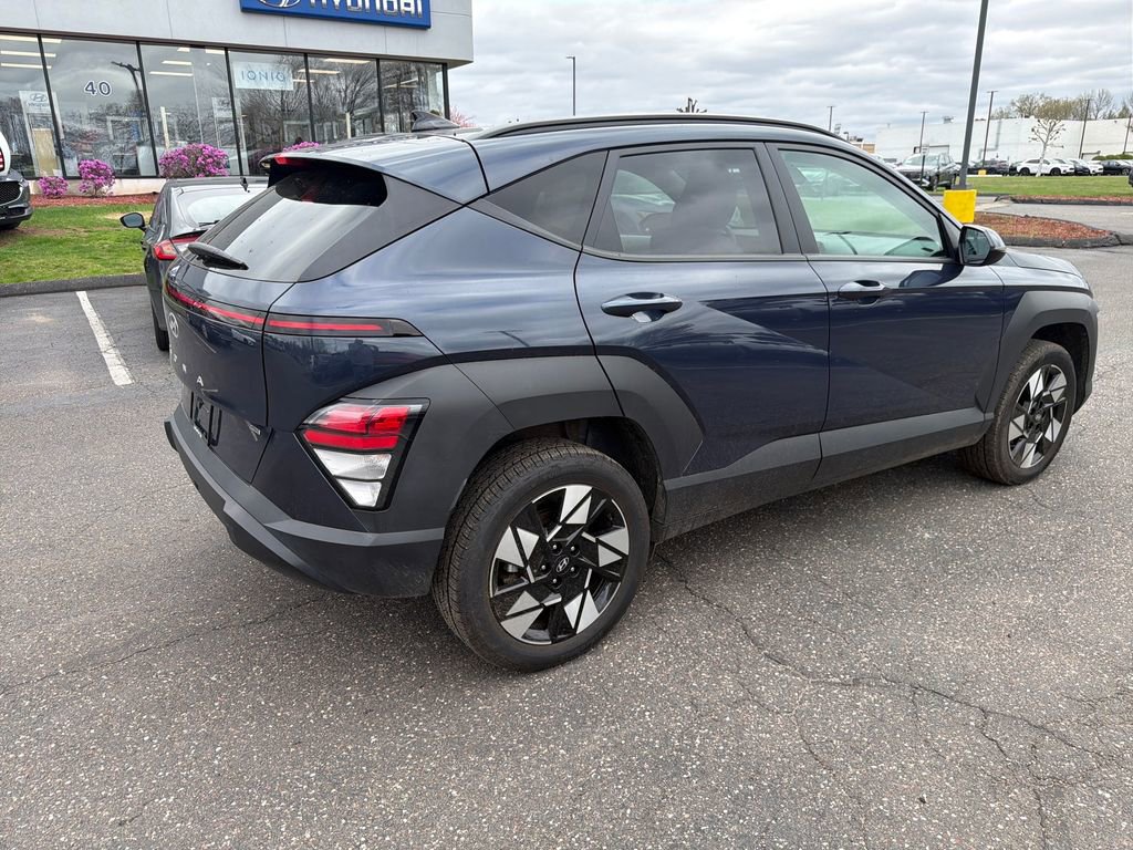 Used 2025 Hyundai Kona SEL image 3
