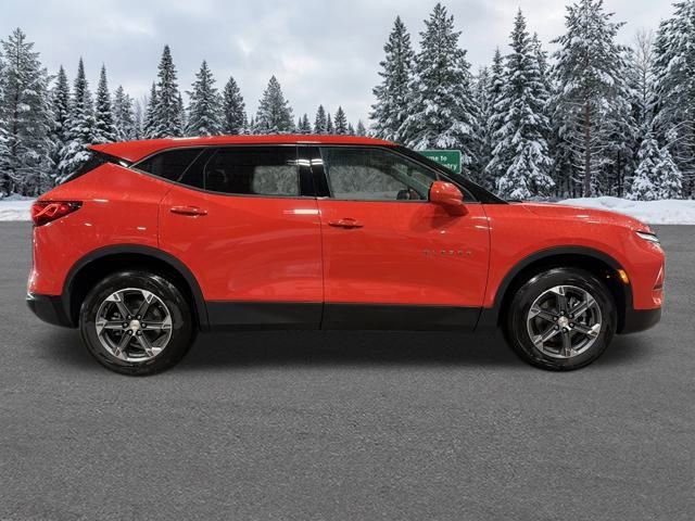 Used 2025 Chevrolet Blazer LT image 8