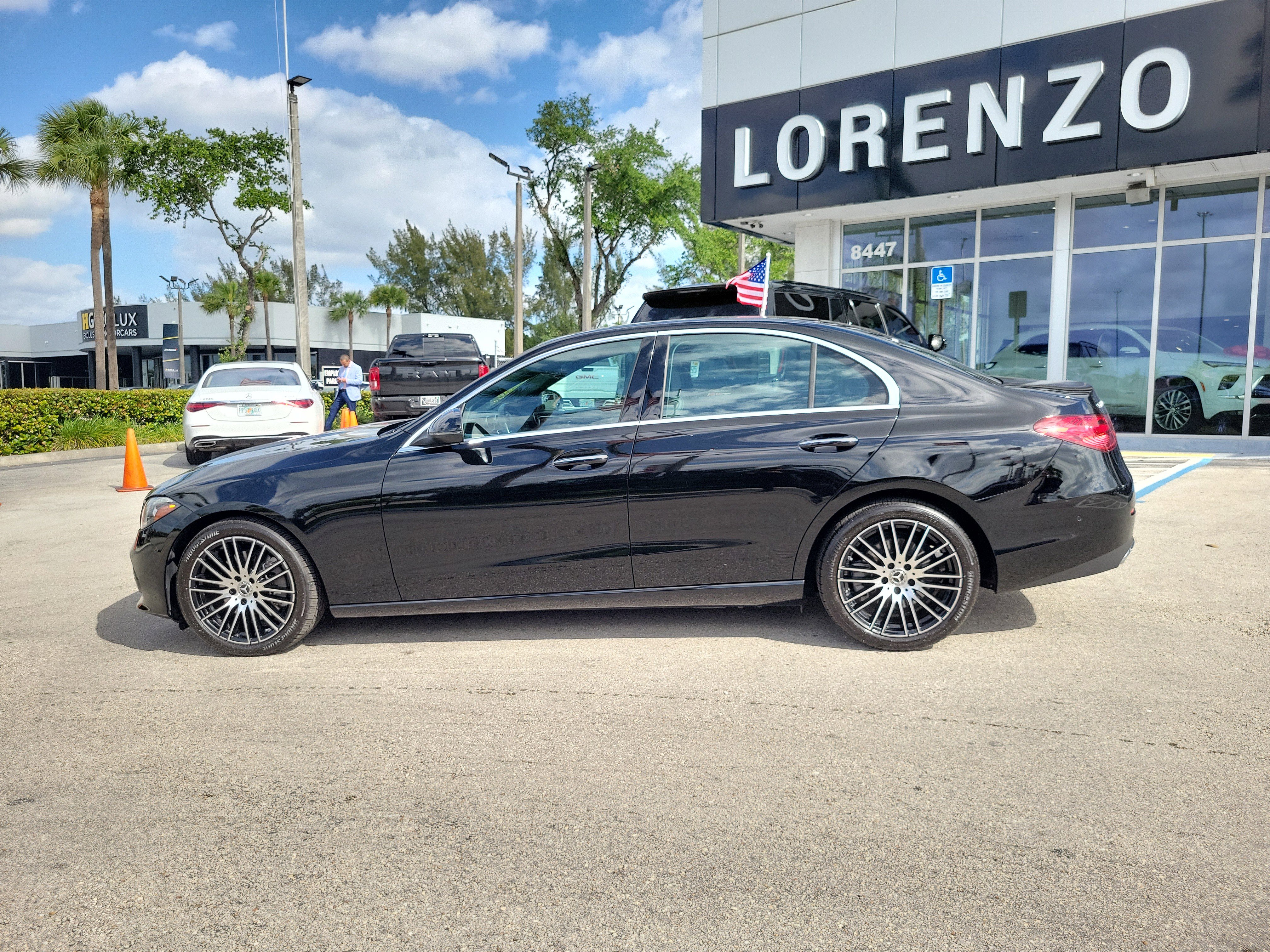 Used 2025 Mercedes-Benz C 300 Sedan image 8