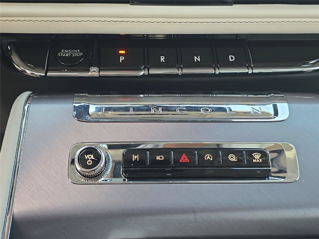 New 2027 Lincoln Aviator 2WD image 18