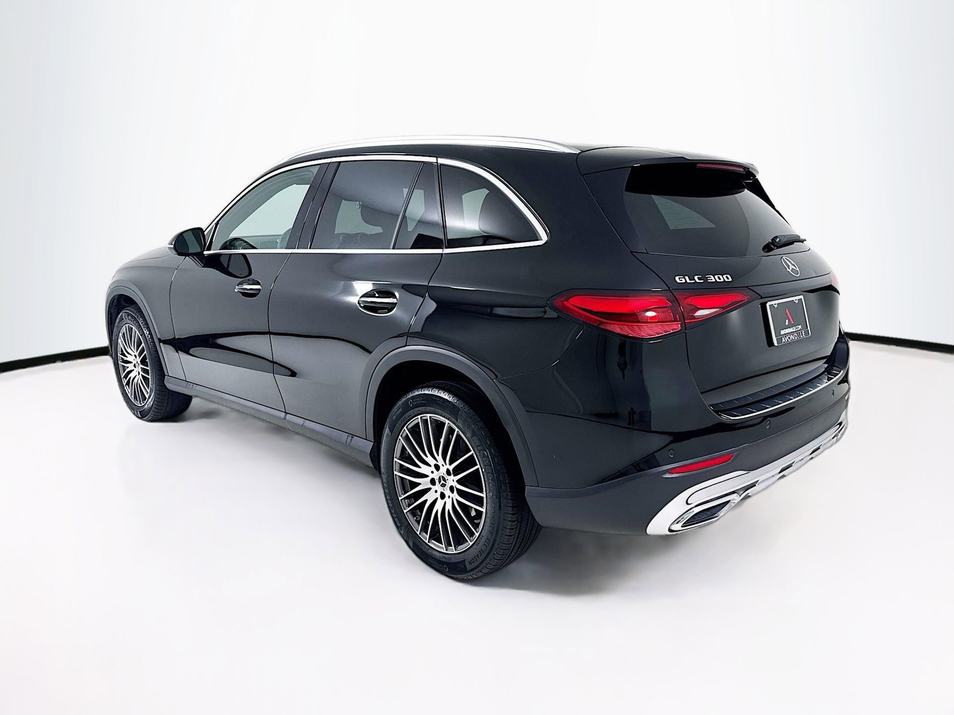 Certified 2025 Mercedes-Benz GLC 300 image 6