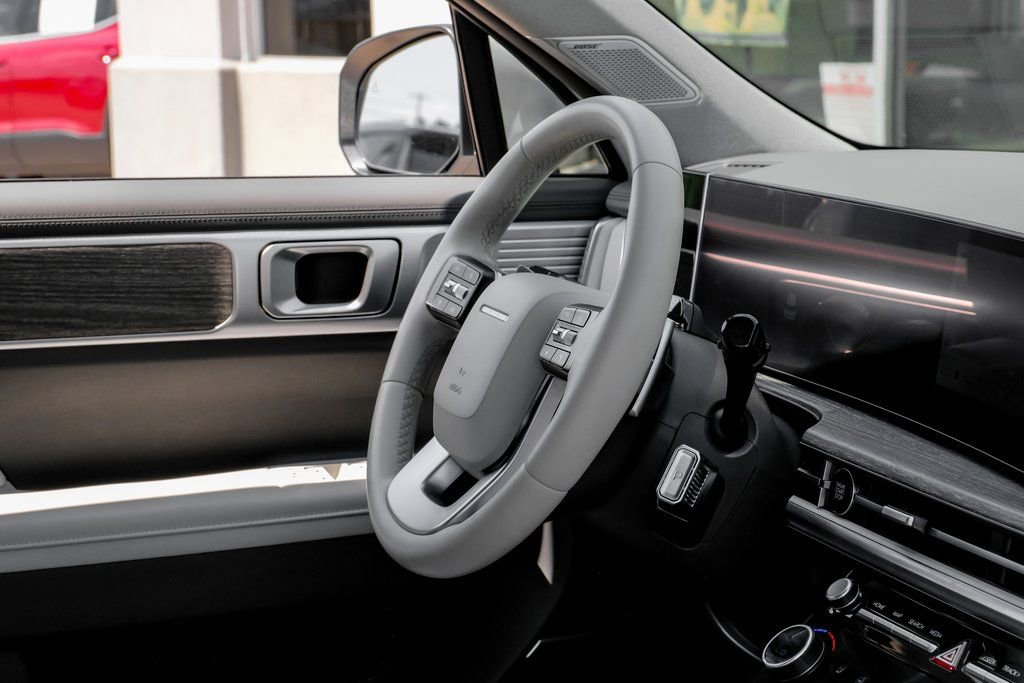Used 2024 Hyundai Santa Fe Limited image 14
