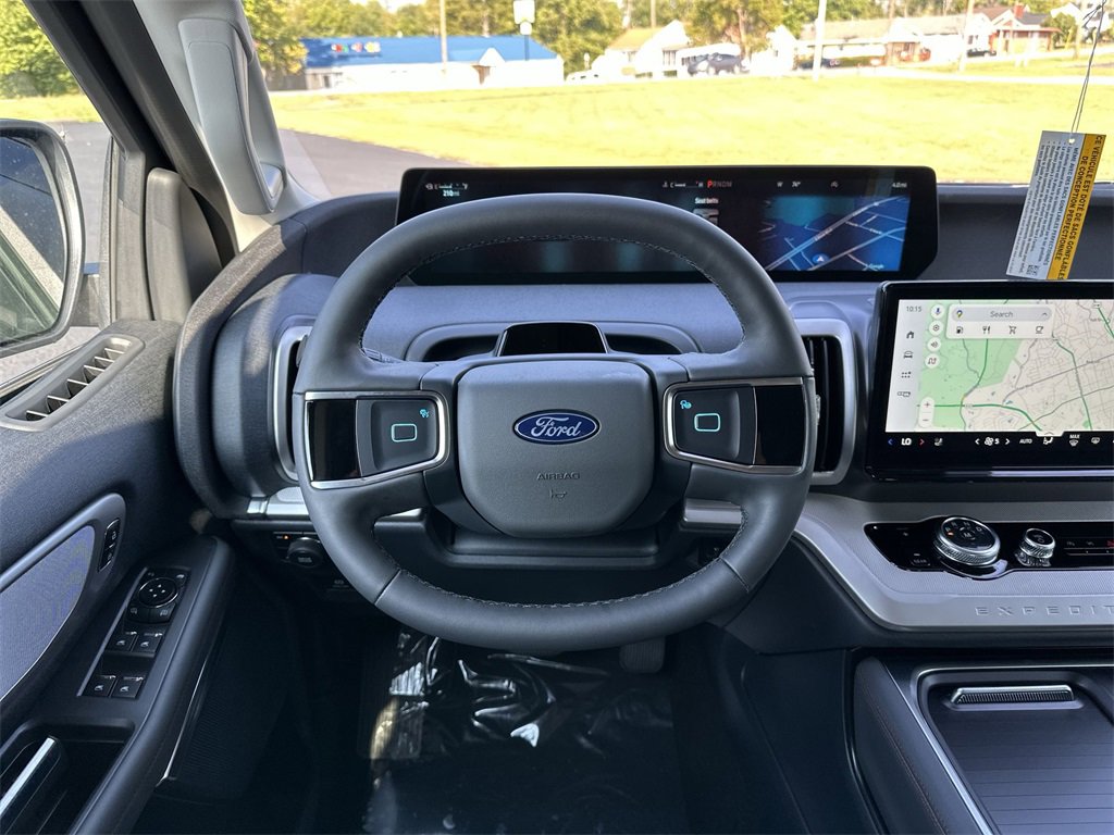New 2025 Ford Expedition Active image 14