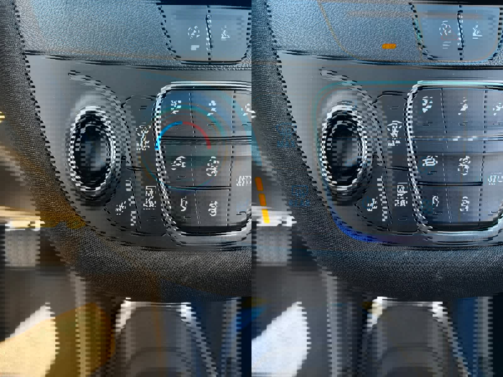 Used 2024 Chevrolet Malibu LT image 24