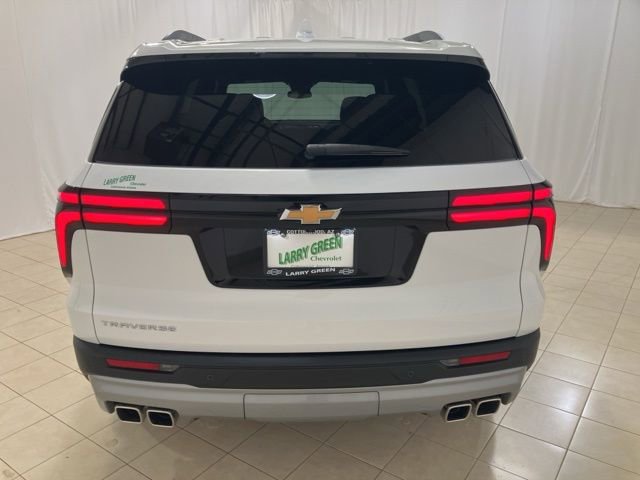 New 2026 Chevrolet Traverse LT w/ LPO, Floor Liner Package FWD image 4