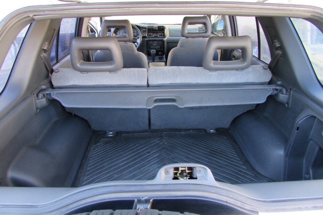 Used 1999 Isuzu Rodeo LS RWD image 28