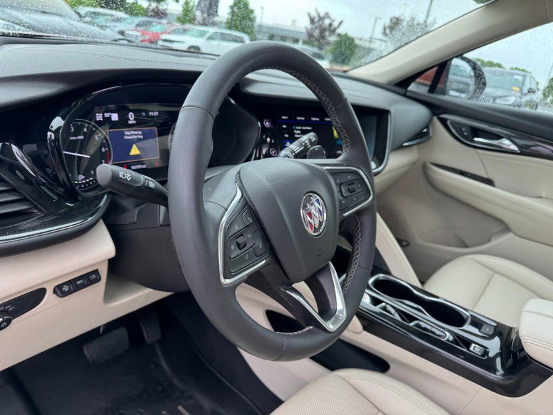 Used 2022 Buick Envision Essence w/ Technology Package I AWD/4WD image 15