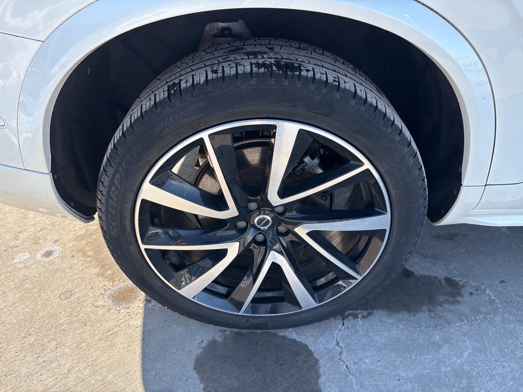 Certified 2023 Volvo XC90 B6 Plus image 12
