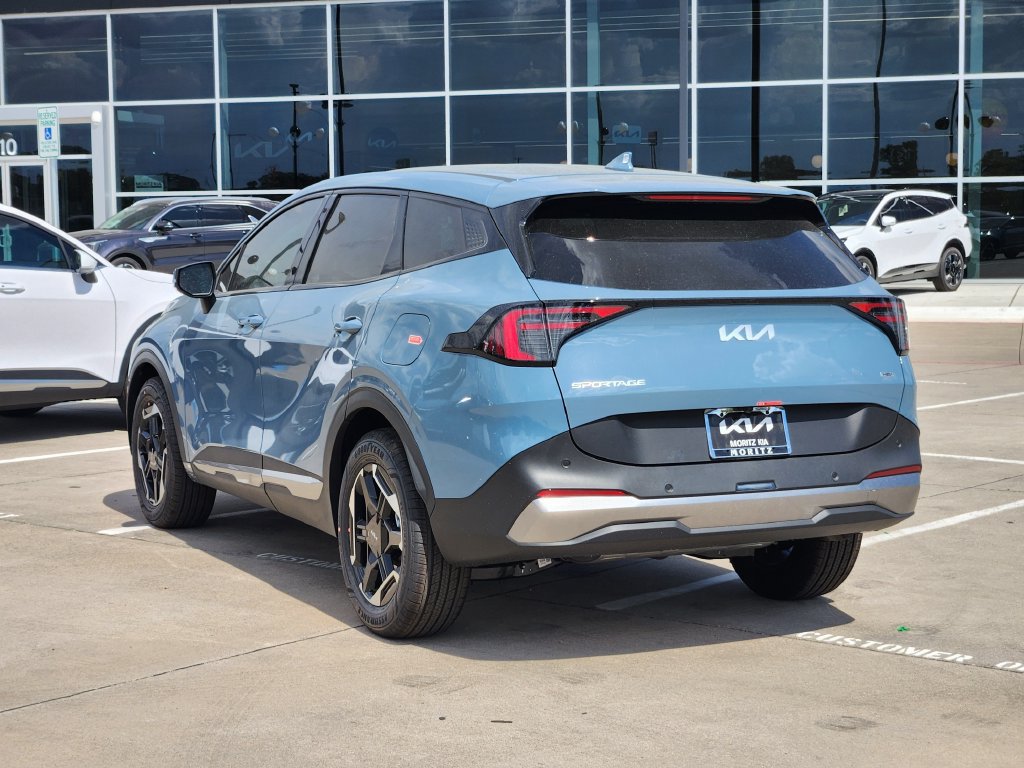 New 2027 Kia Sportage S FWD image 3