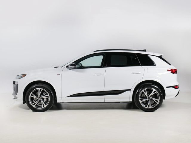Certified 2027 Audi Q6 e-tron Premium Plus w/ Premium Plus AWD/4WD image 2