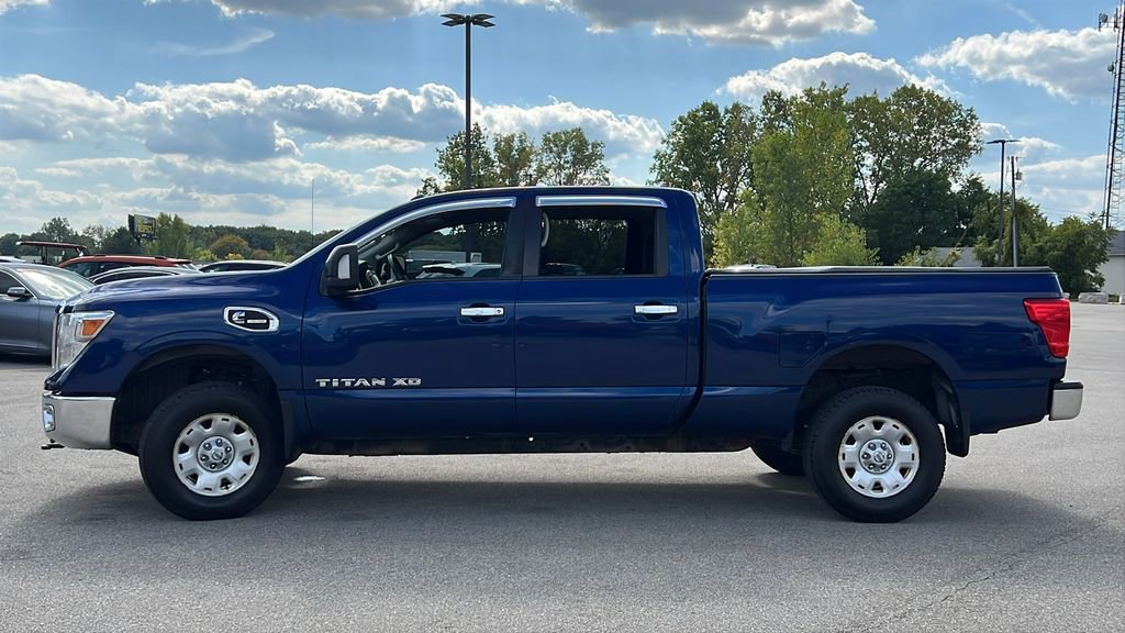 Used 2017 Nissan Titan SV image 7