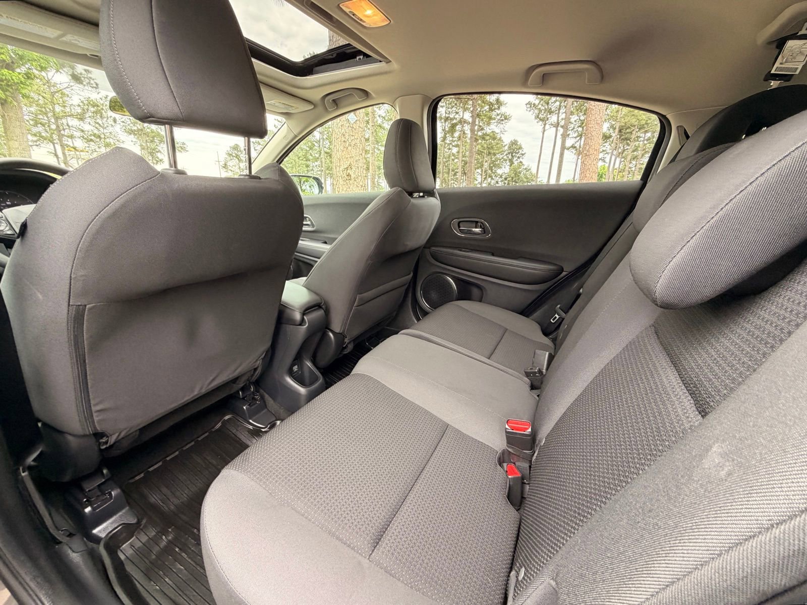 Used 2022 Honda HR-V EX image 13