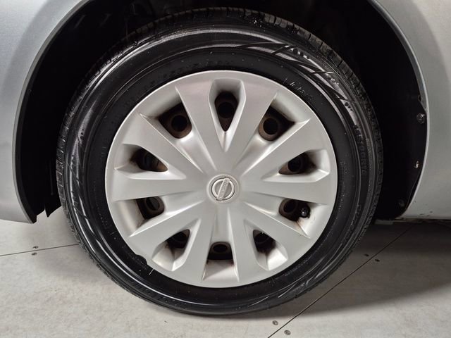 Used 2014 Nissan Versa S Plus FWD image 10