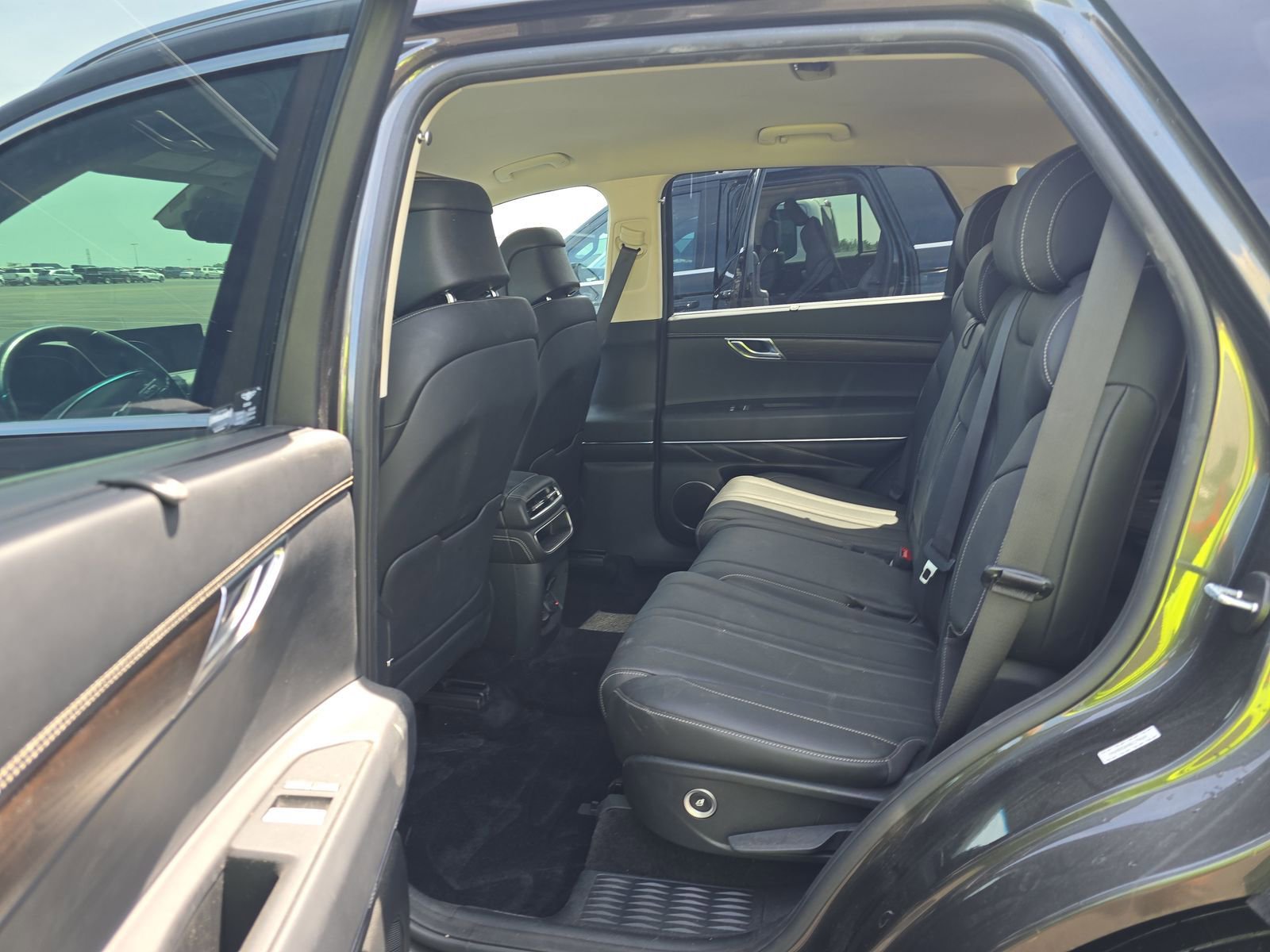 Used 2024 Genesis GV80 2.5T AWD/4WD image 4