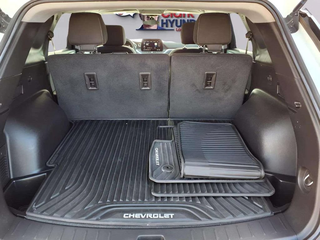 Used 2024 Chevrolet Blazer LT FWD image 9