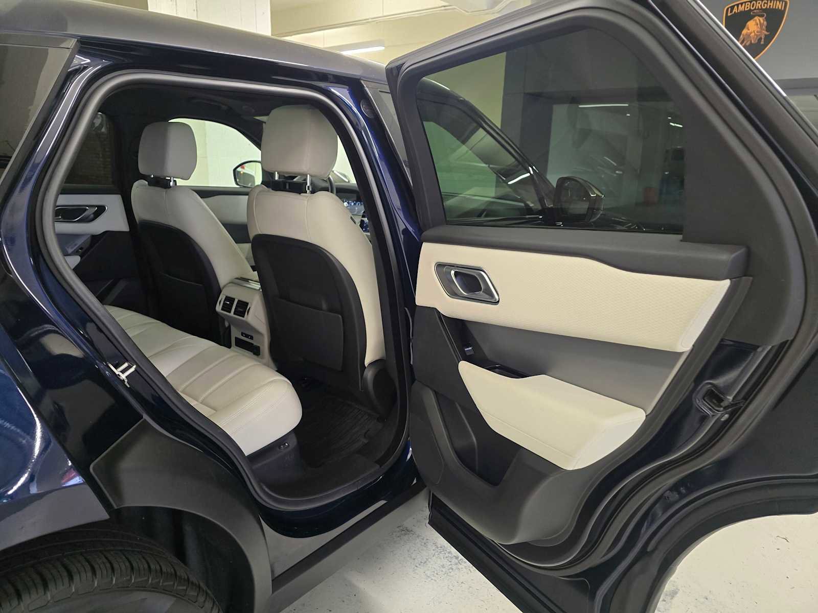 Certified 2023 Land Rover Range Rover Velar R-Dynamic S image 16