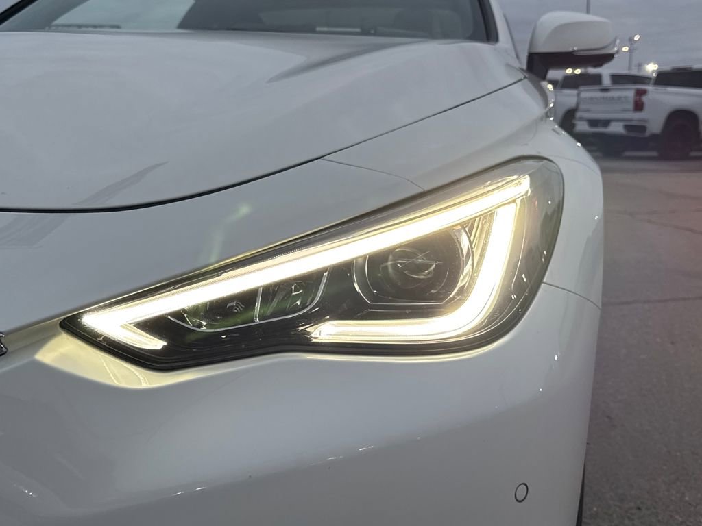 Used 2022 INFINITI Q60 3.0t Luxe w/ Essential Package image 9
