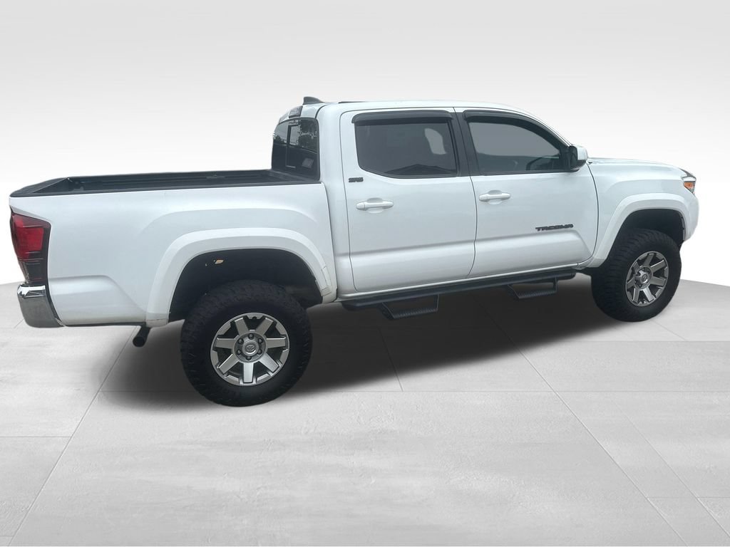 Used 2019 Toyota Tacoma SR5 RWD image 27