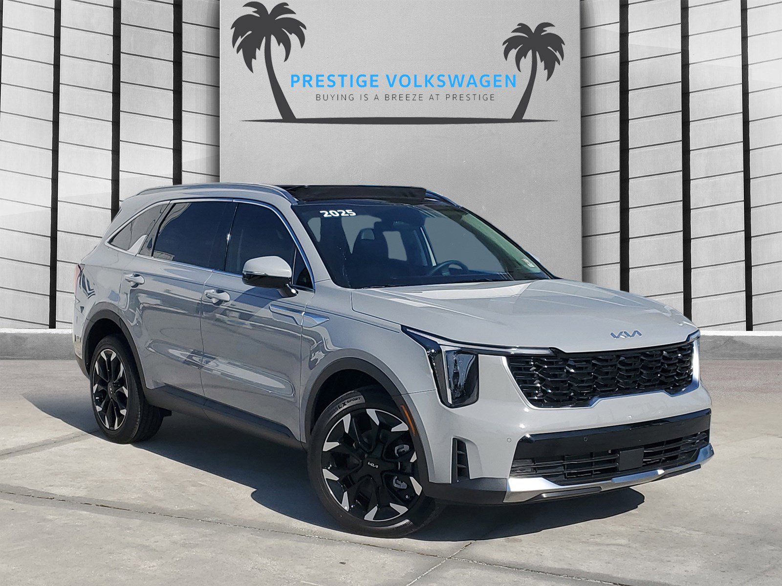 Used 2025 Kia Sorento EX w/ Panoramic Sunroof Package
